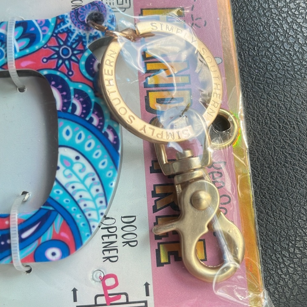 NWT Simply Southern Paisley Touchless Keychain Door Opener - Picture 4 of 4